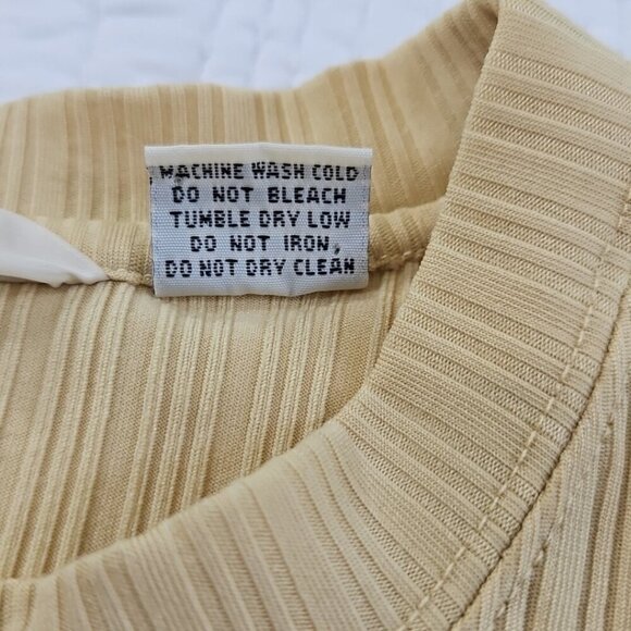 Line A Uomo Crewneck T-Shirt Men's XXL Butter Yellow Stretch Textured EUC - Picture 6 of 11